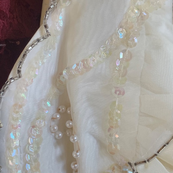 1987 Antique/ Vintage Dress - White with beaded embellishments women's Small - Picture 9 of 16